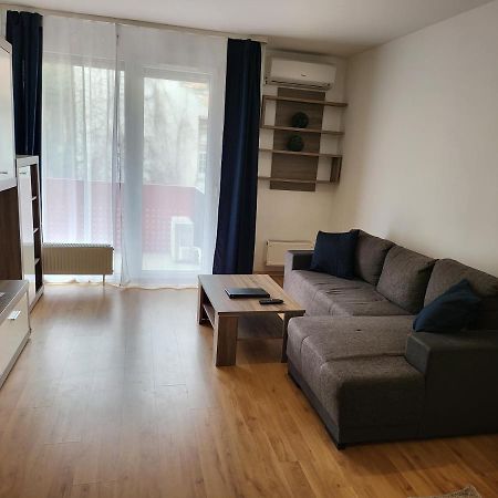 Sdp Futo Apartment Будапеща Екстериор снимка