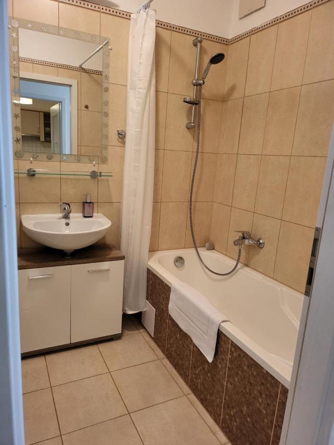 Sdp Futo Apartment Будапеща Екстериор снимка