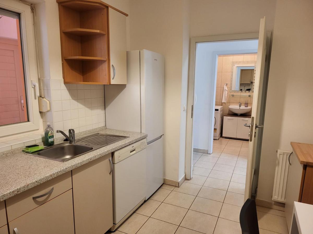 Sdp Futo Apartment Будапеща Екстериор снимка
